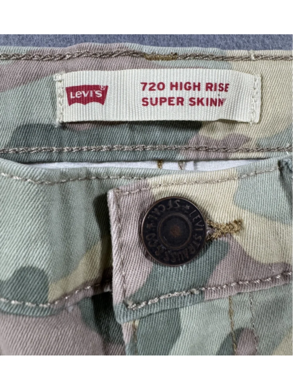 Girls Levi's 720 High Rise Super Skinny Stretch Jeans Camouflage W Gold Sequin